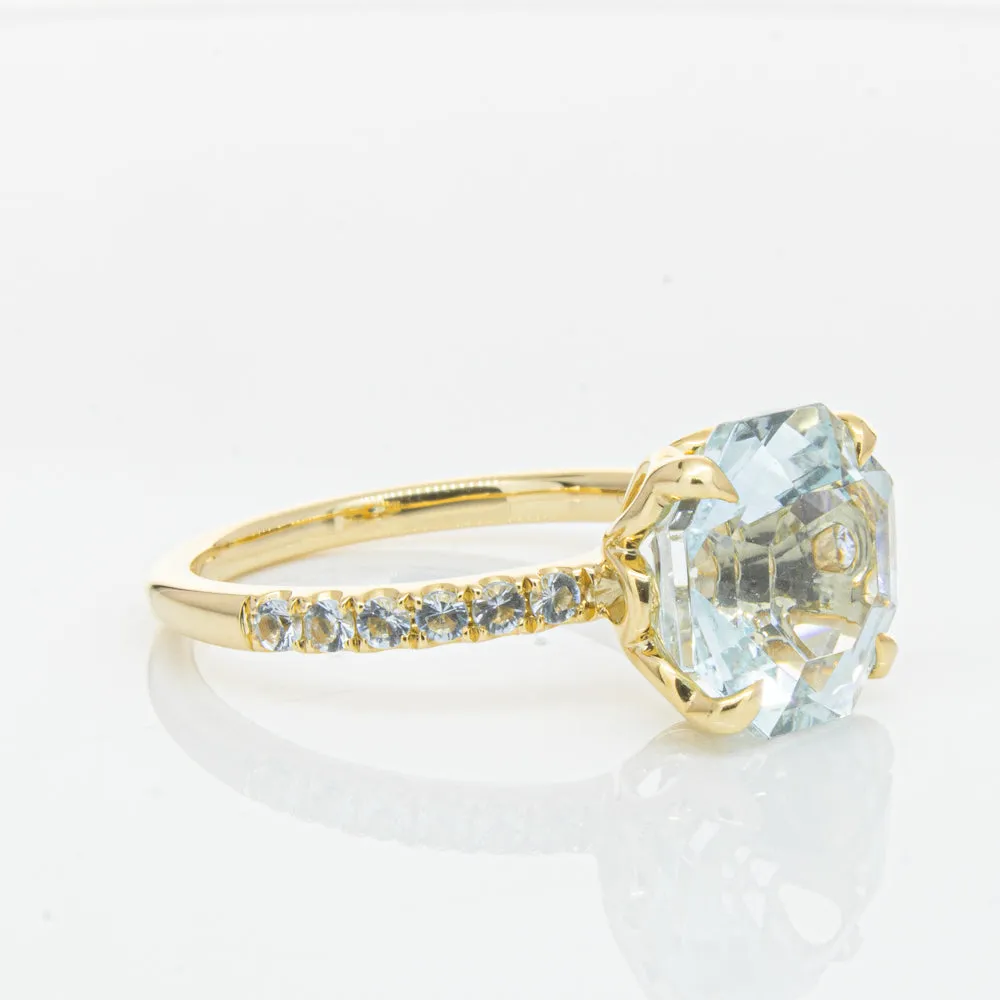 18ct Yellow Gold Aquamarine Octavus Ring