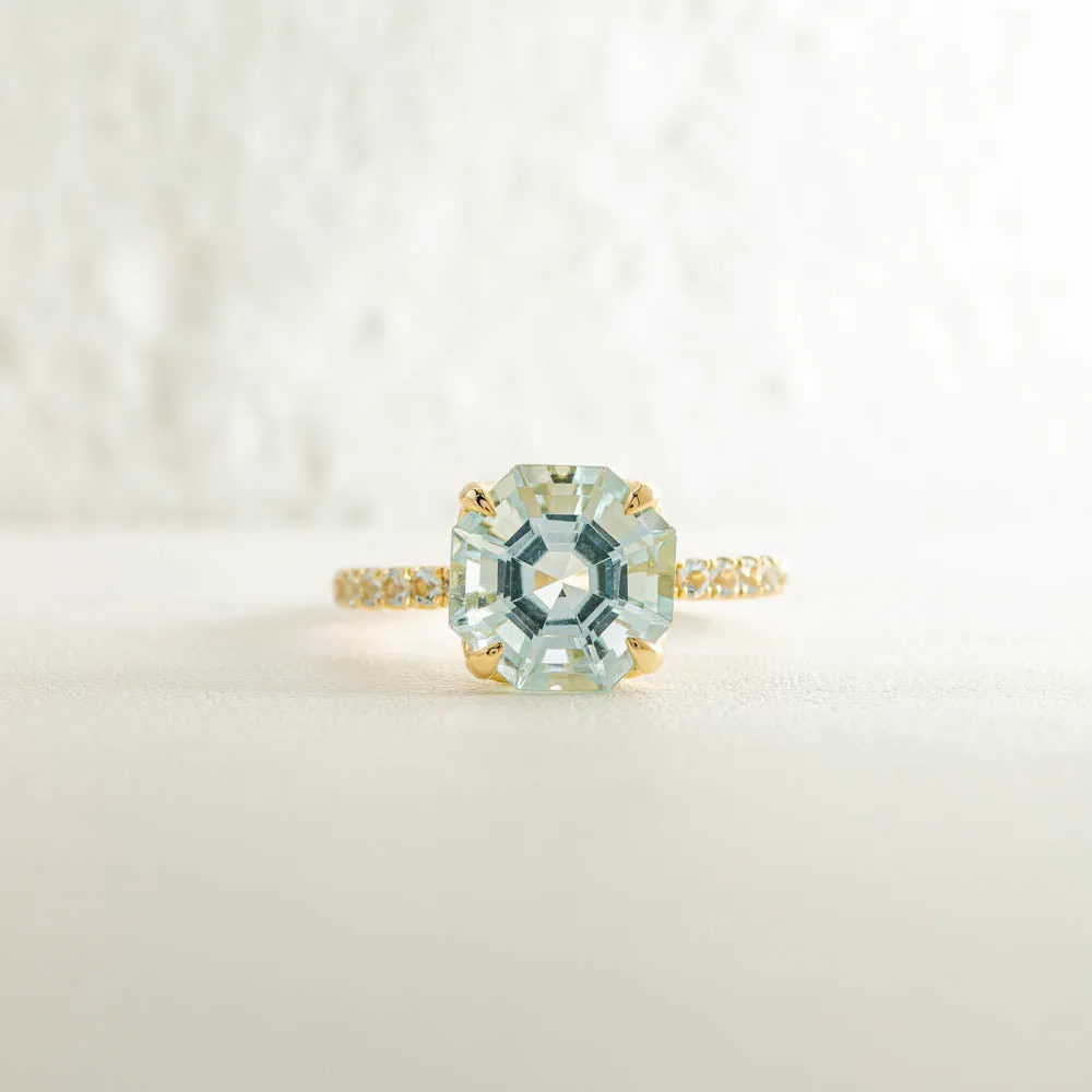 18ct Yellow Gold Aquamarine Octavus Ring