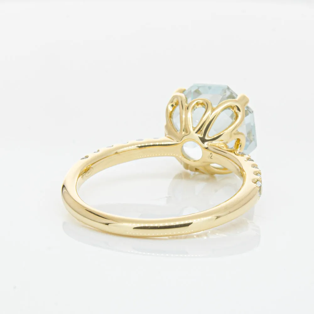 18ct Yellow Gold Aquamarine Octavus Ring