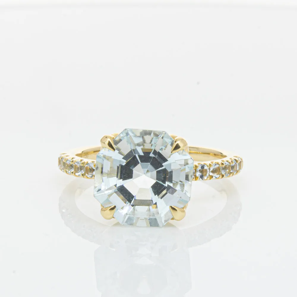 18ct Yellow Gold Aquamarine Octavus Ring