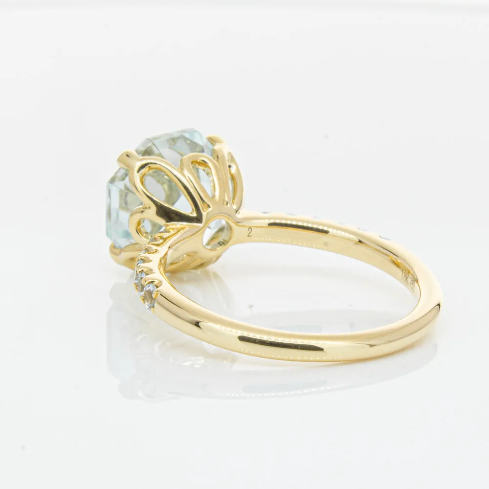 18ct Yellow Gold Aquamarine Octavus Ring