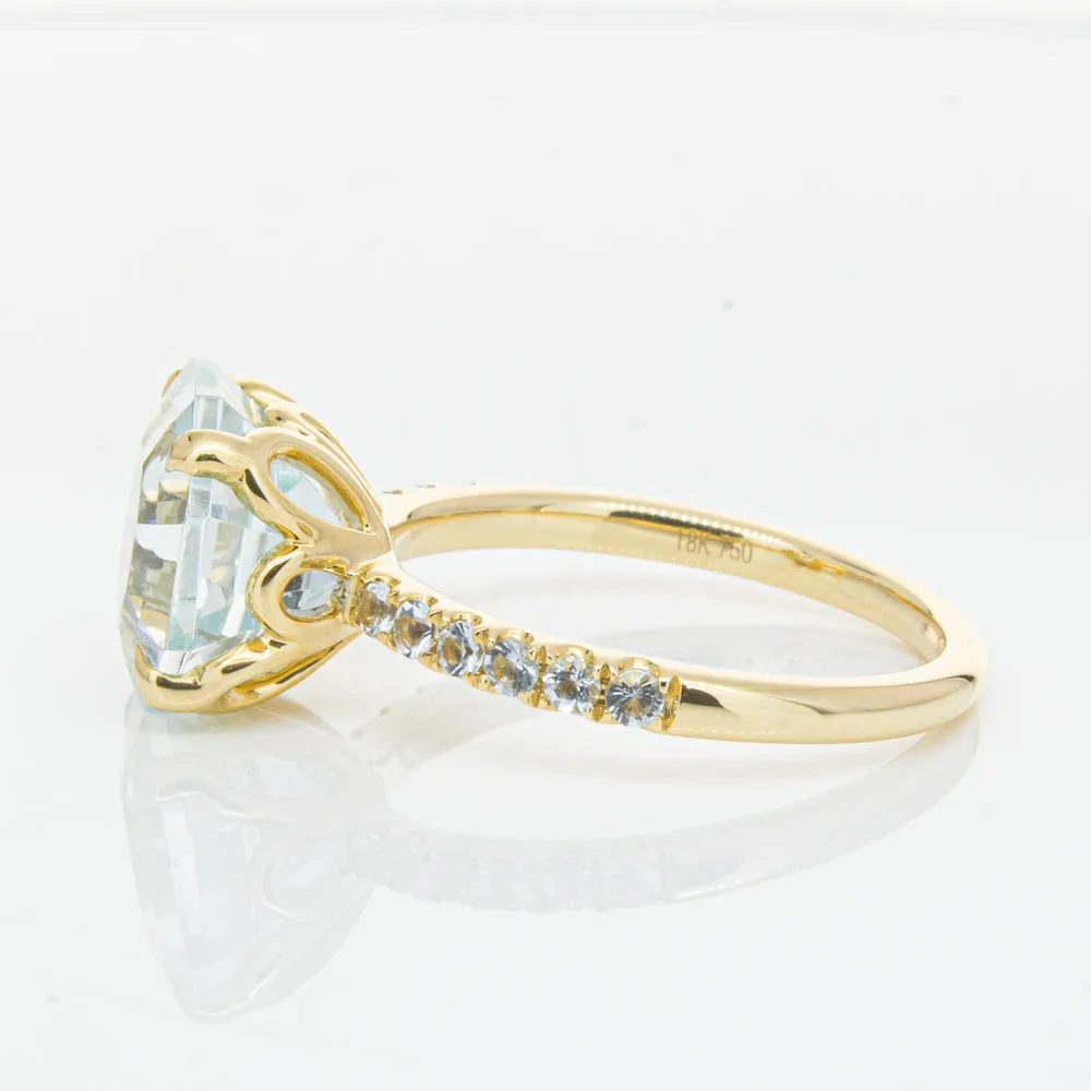 18ct Yellow Gold Aquamarine Octavus Ring