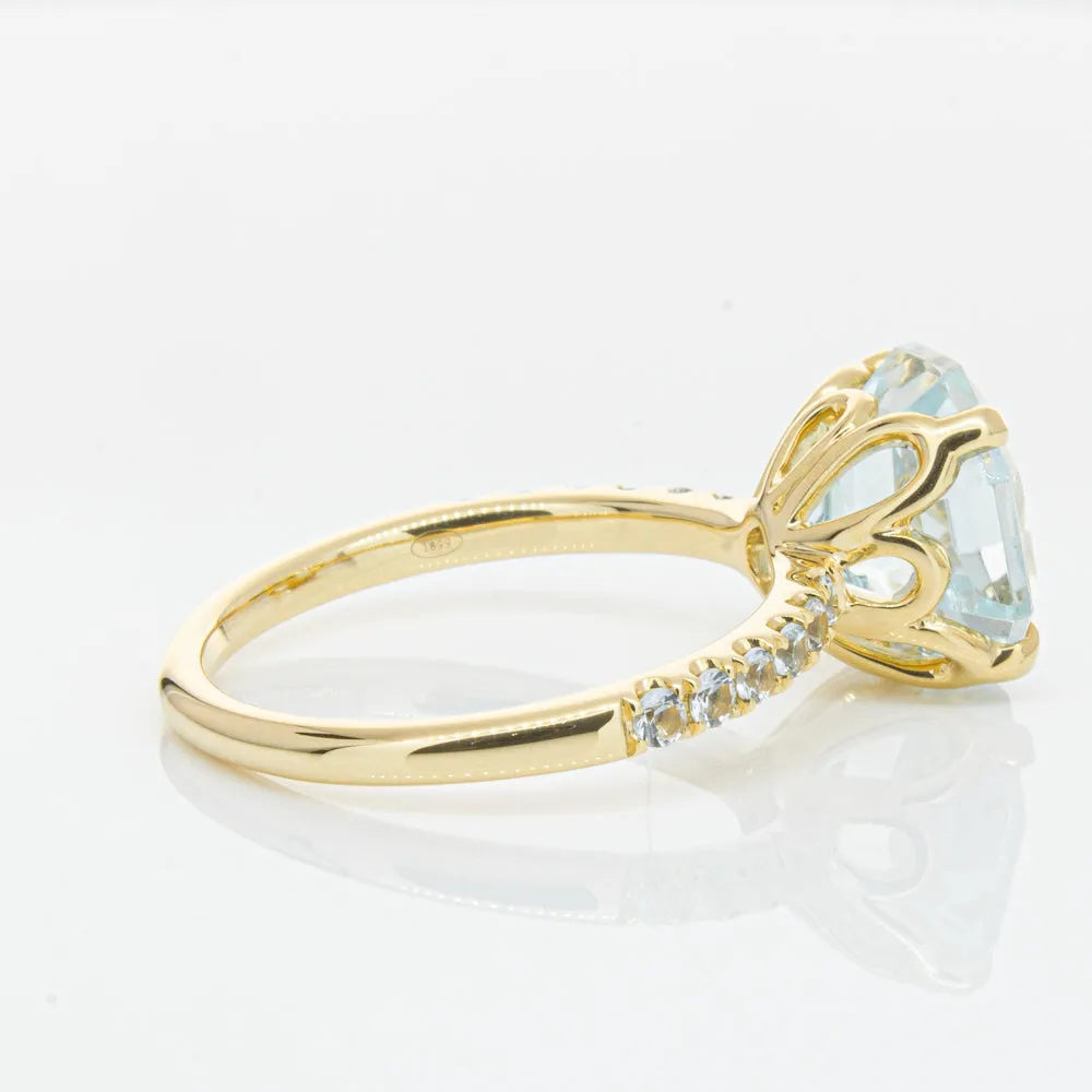 18ct Yellow Gold Aquamarine Octavus Ring