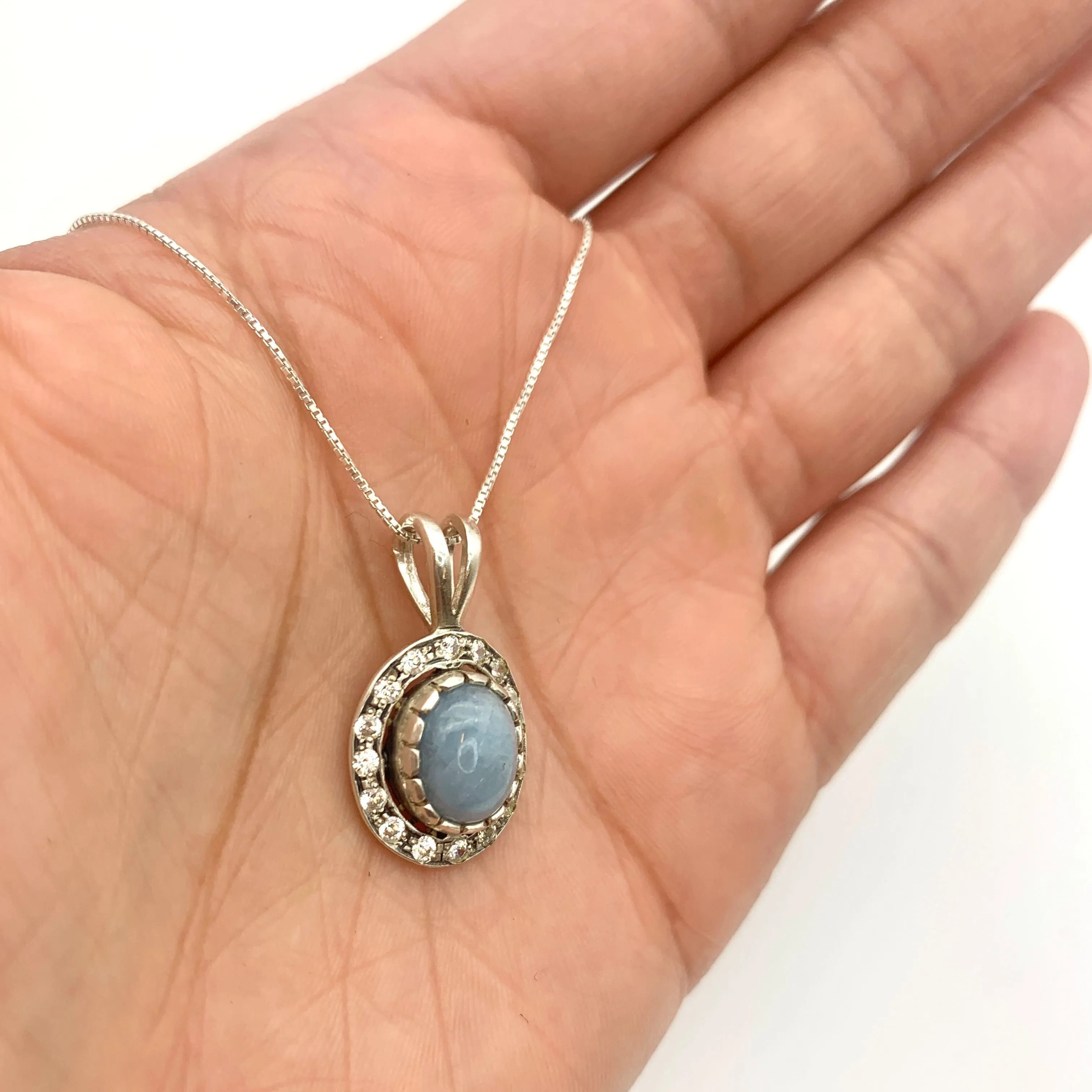 Aquamarine Pendant - Blue Oval Necklace - Classic Vintage Necklace