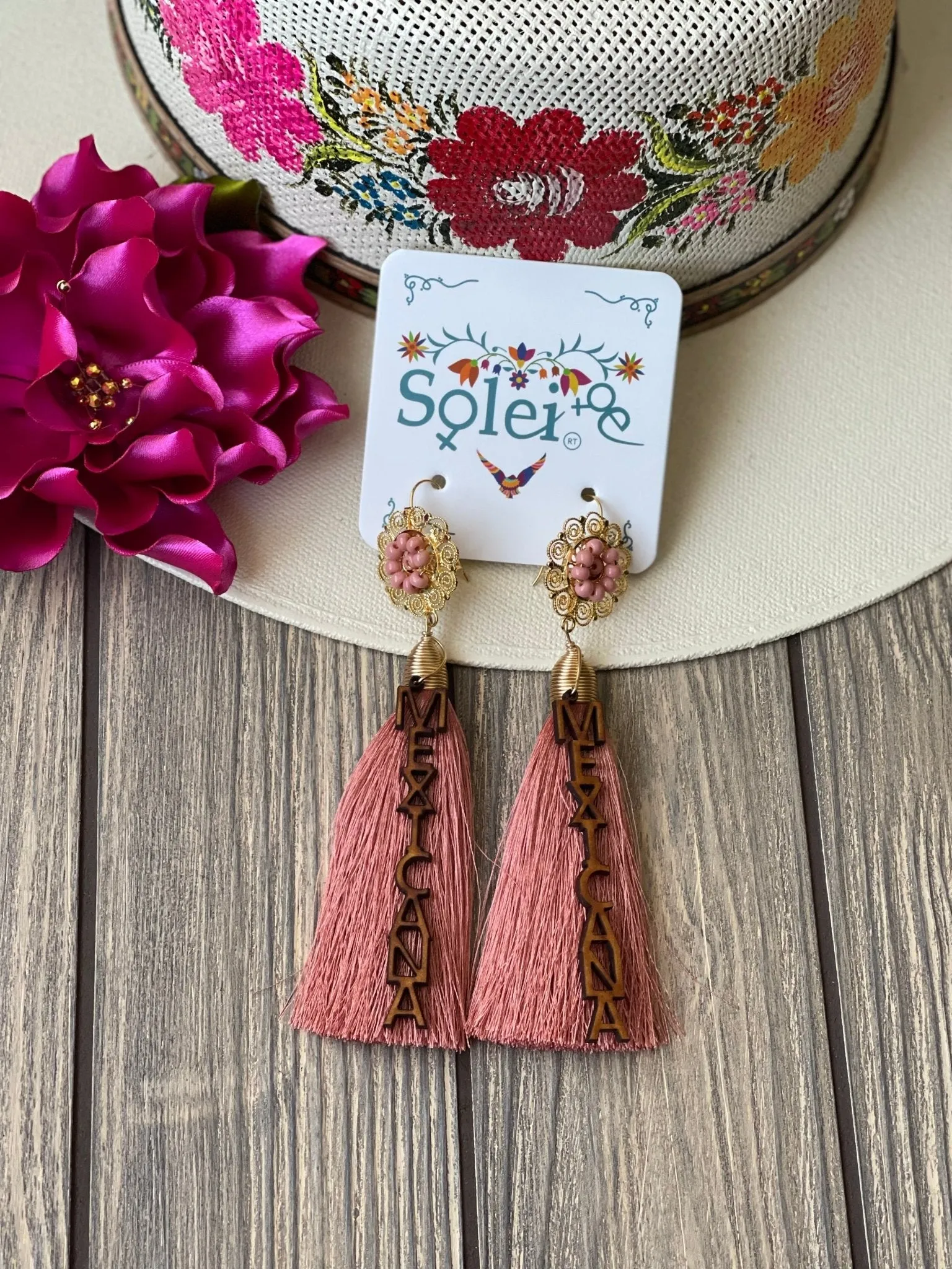 Aretes Floral Mexicana.