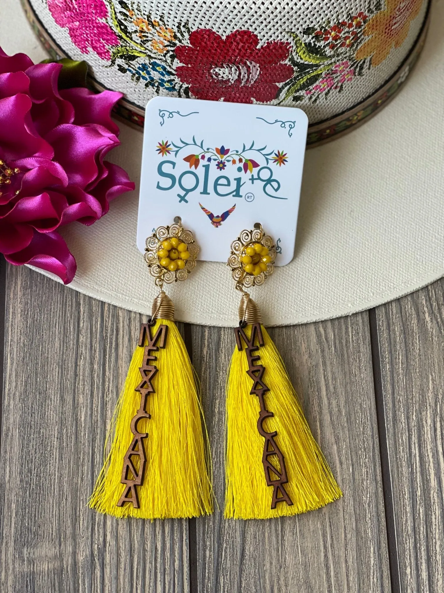 Aretes Floral Mexicana.