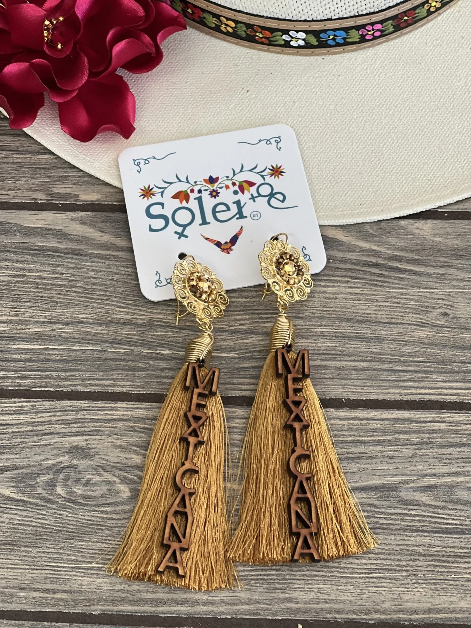Aretes Floral Mexicana.