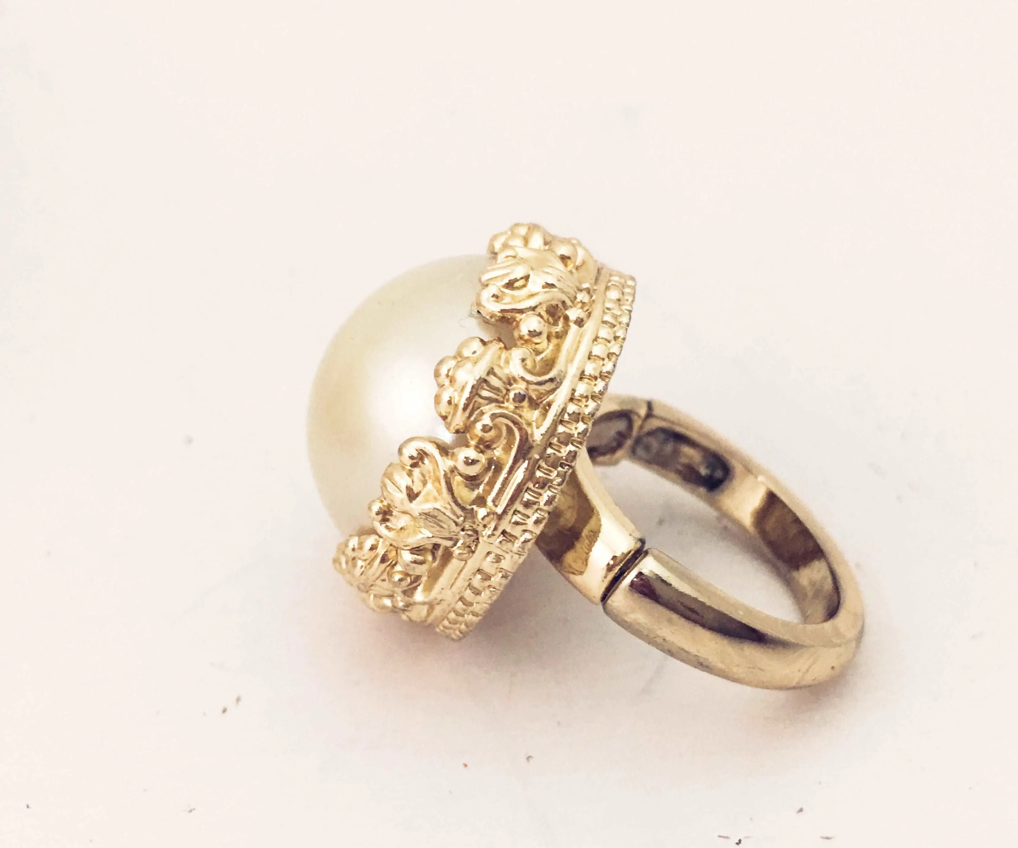 Big Pearl Bead Cocktail Ring - Classic Elegance with a Contemporary Twist