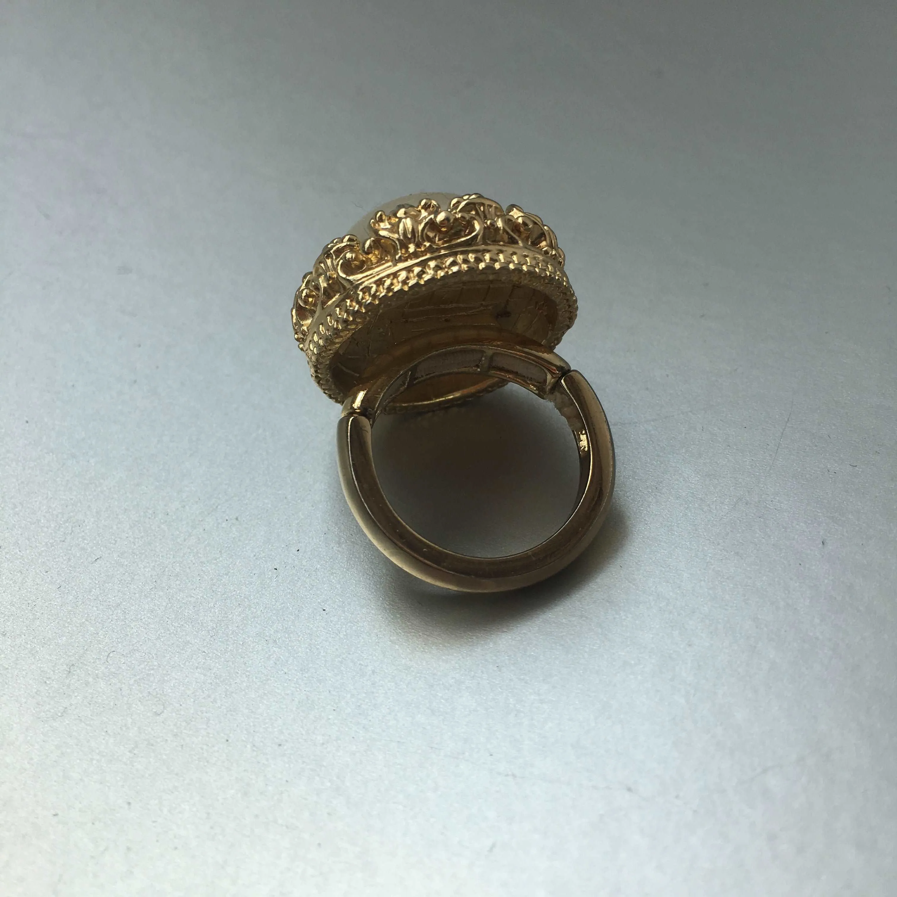 Big Pearl Bead Cocktail Ring - Classic Elegance with a Contemporary Twist