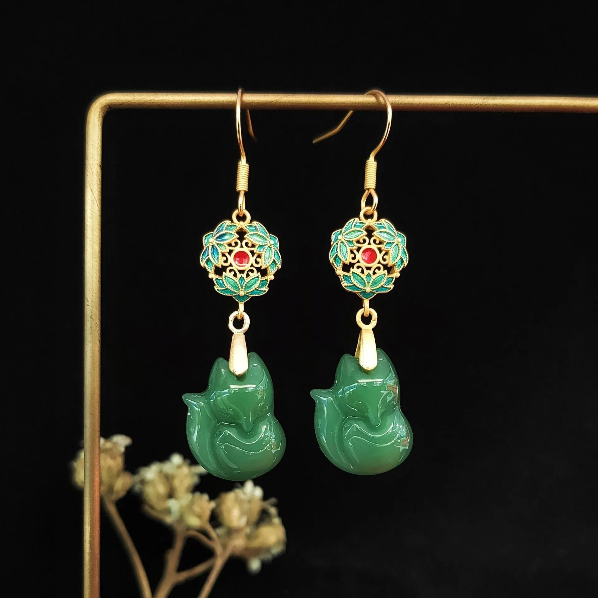 Chinese Style Fox Chalcedony With Ancient Style Earrings