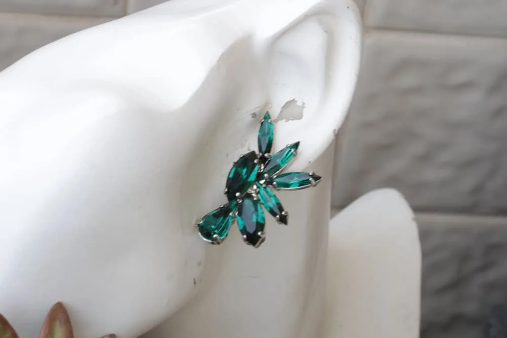CLUSTER GREEN EARRINGS
