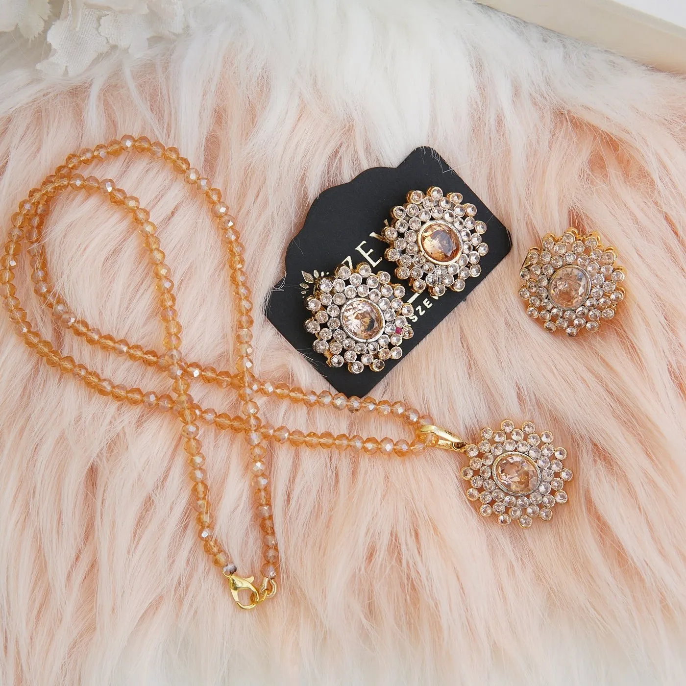 Cut Zirconia Locket Set With Ring