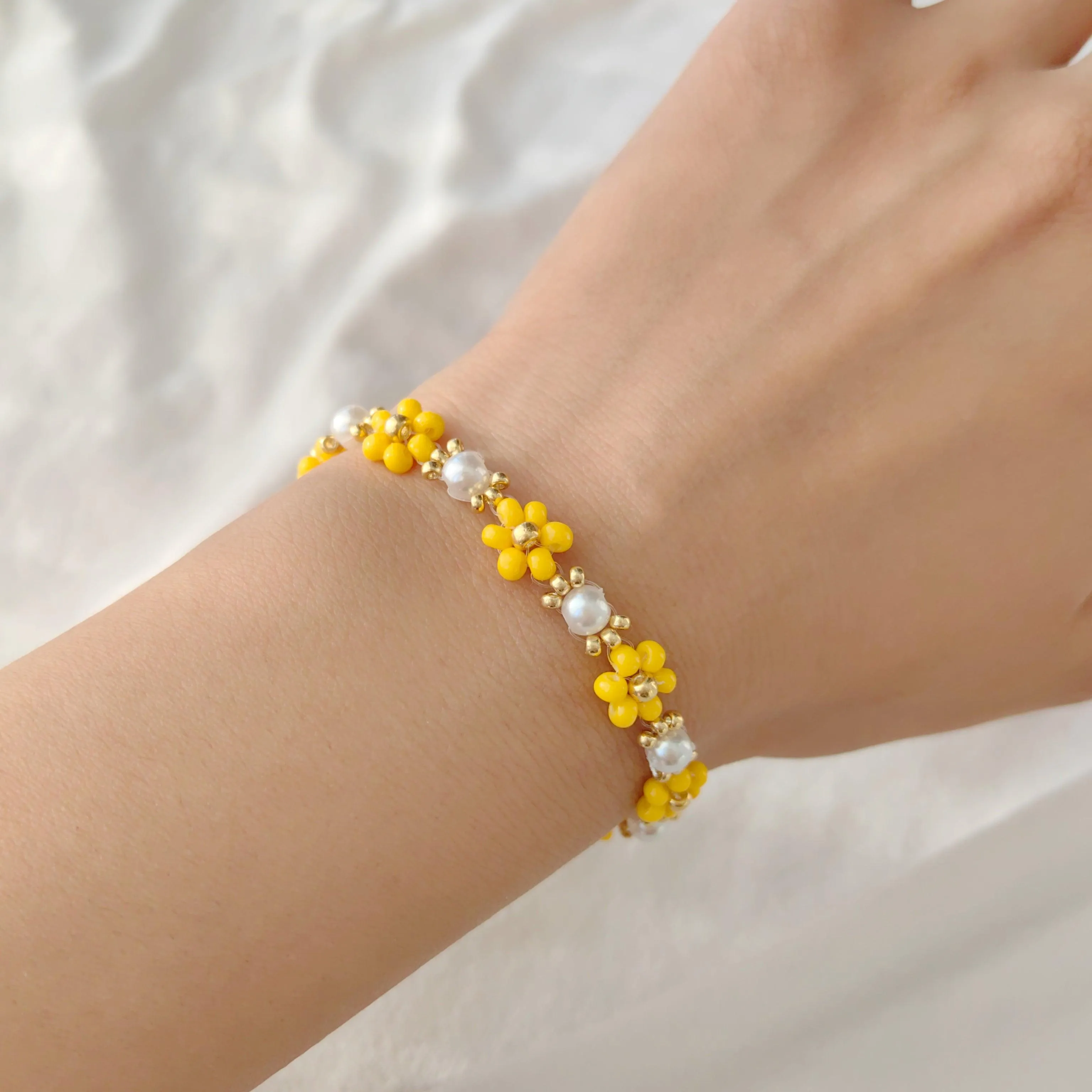 Dandelion Pearl Bracelet