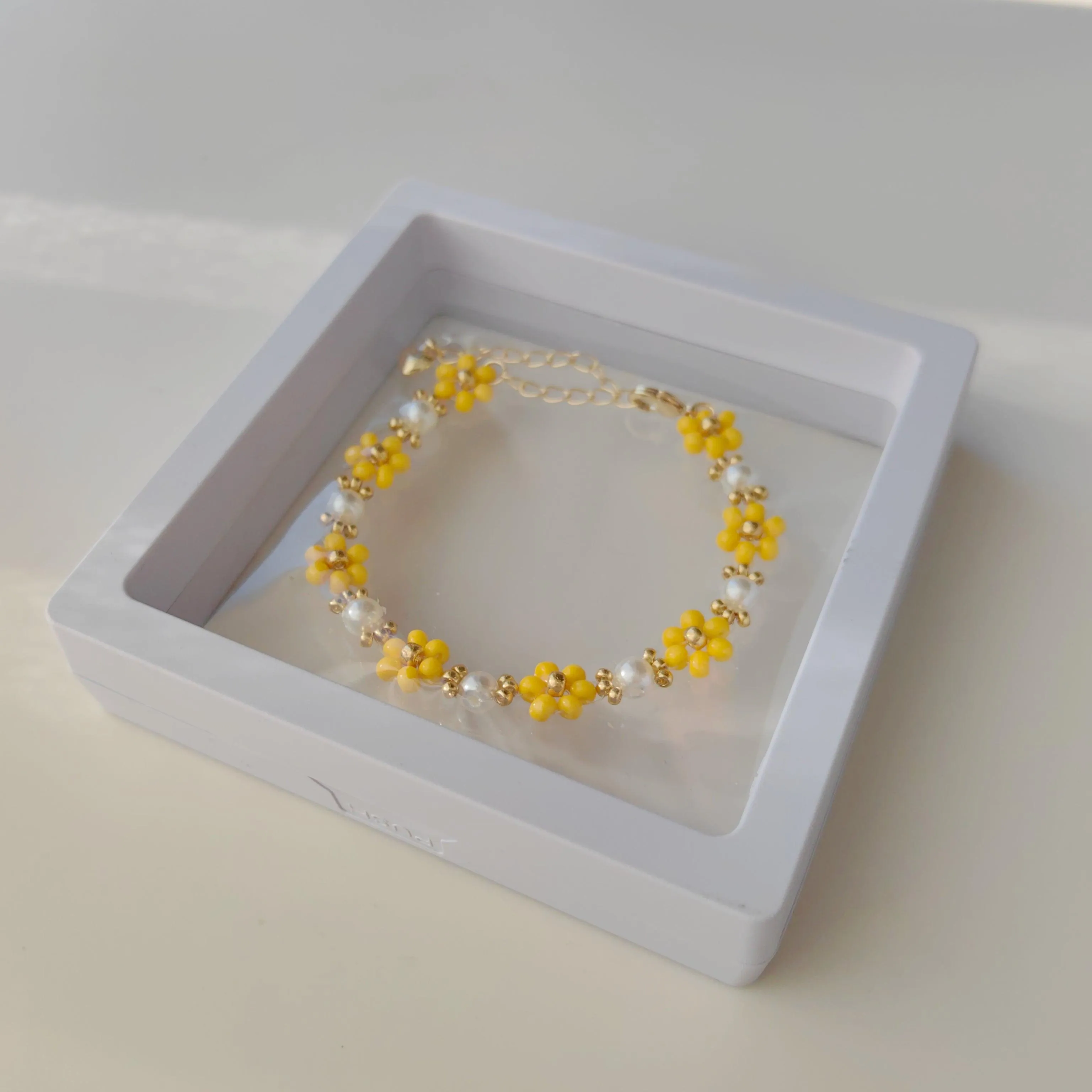Dandelion Pearl Bracelet