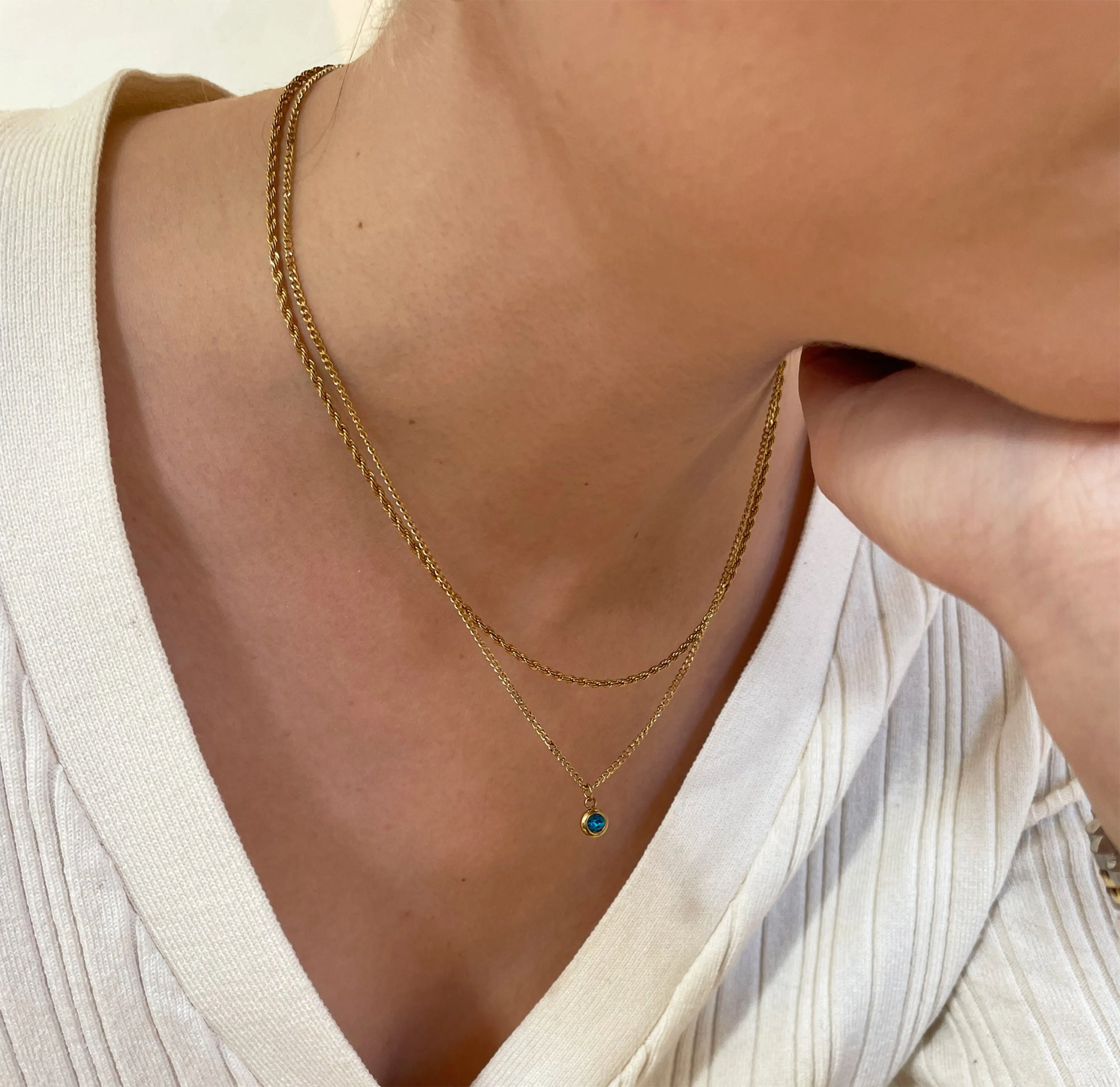 DELILAH AQUAMARINE BIRTHSTONE PENDANT NECKLACE - MARCH