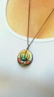 Dragon Fly Vintage Theme Photo Locket