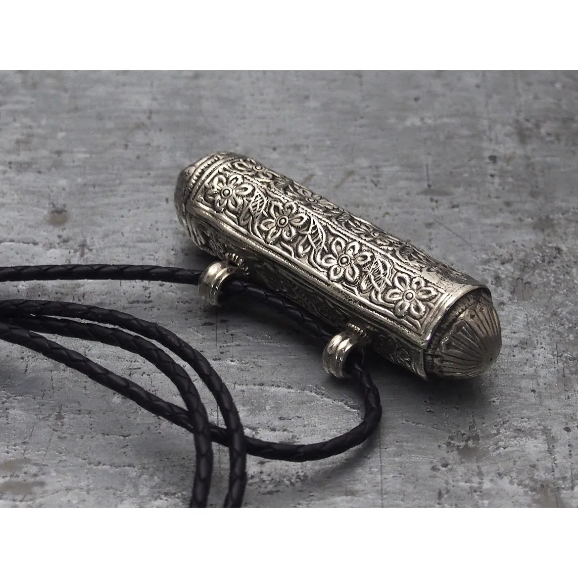 Floral Tube Silver Tawidh
