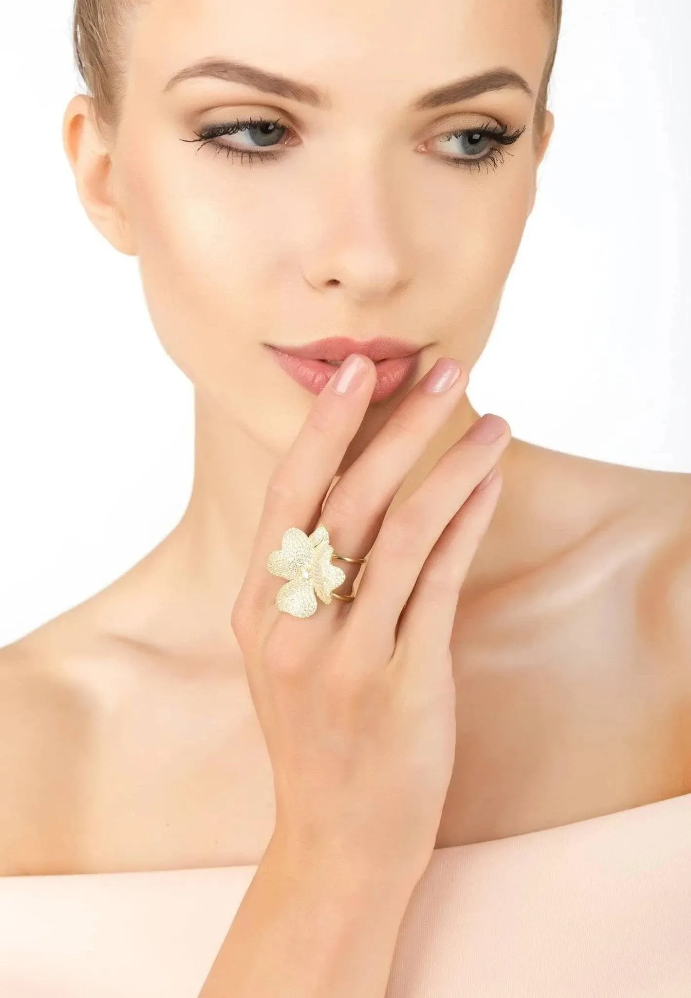 Flower Cocktail Ring Gold Plated