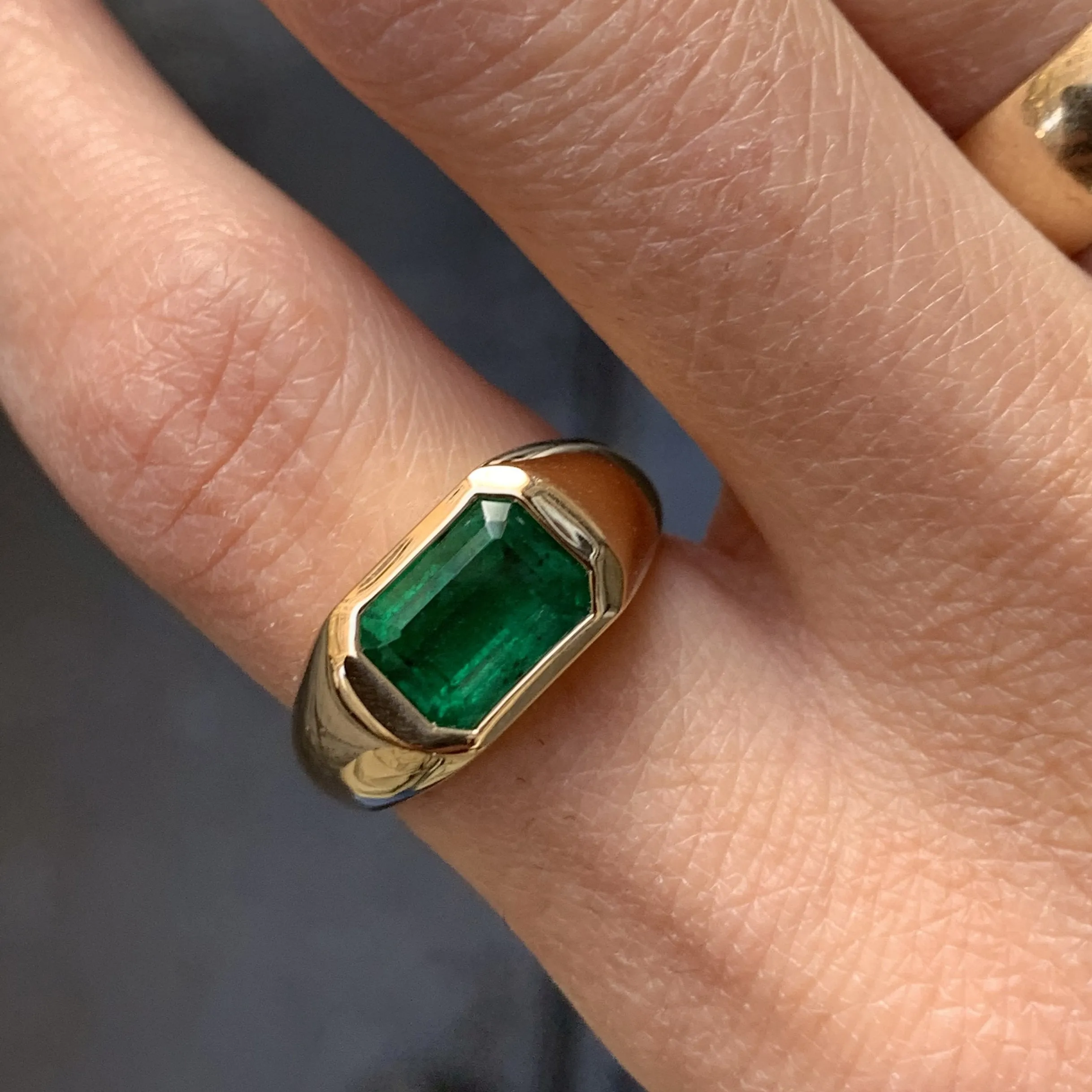 Gold Emerald Signet Ring