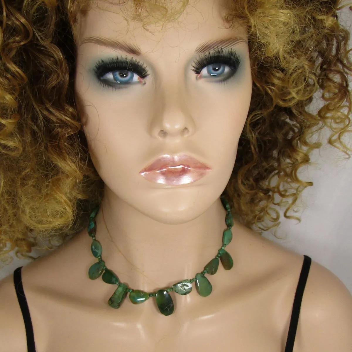 Handcrafted Turquoise Designer Cut Bead Necklace