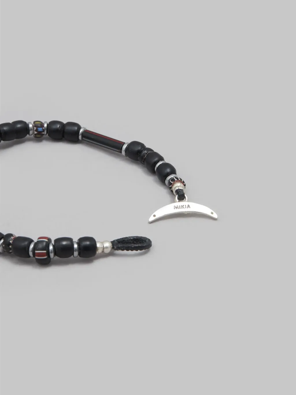 Mikia Trade Beads Bracelet Black Chevron