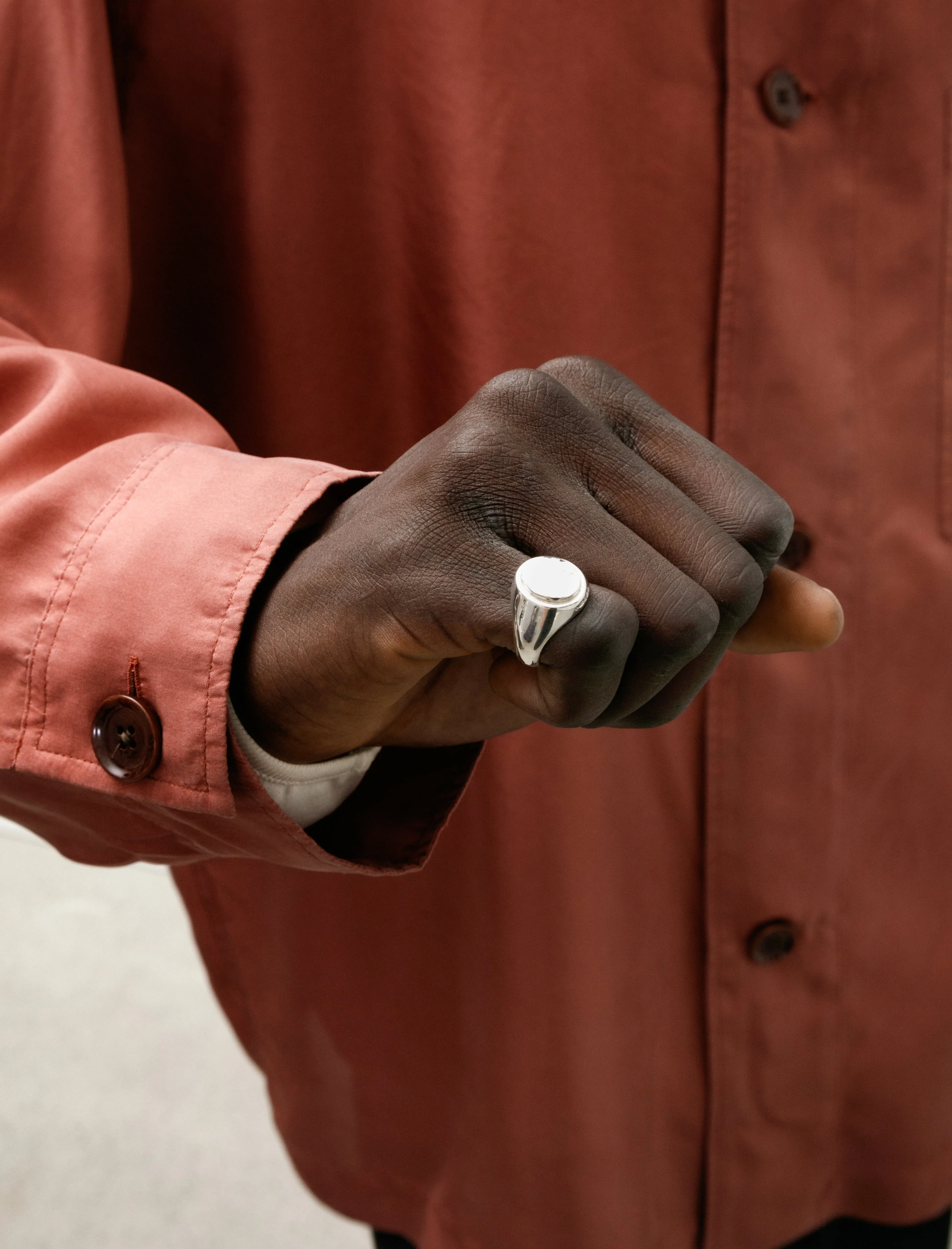 Oval Signet Ring Hammered Silver