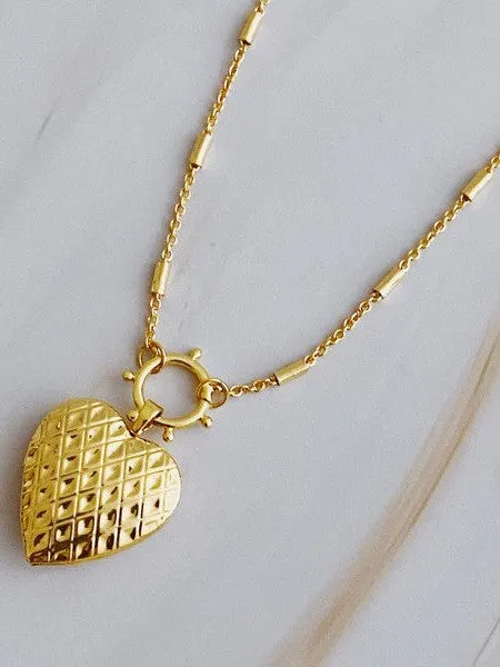 Patterned Heart Open Locket Necklace