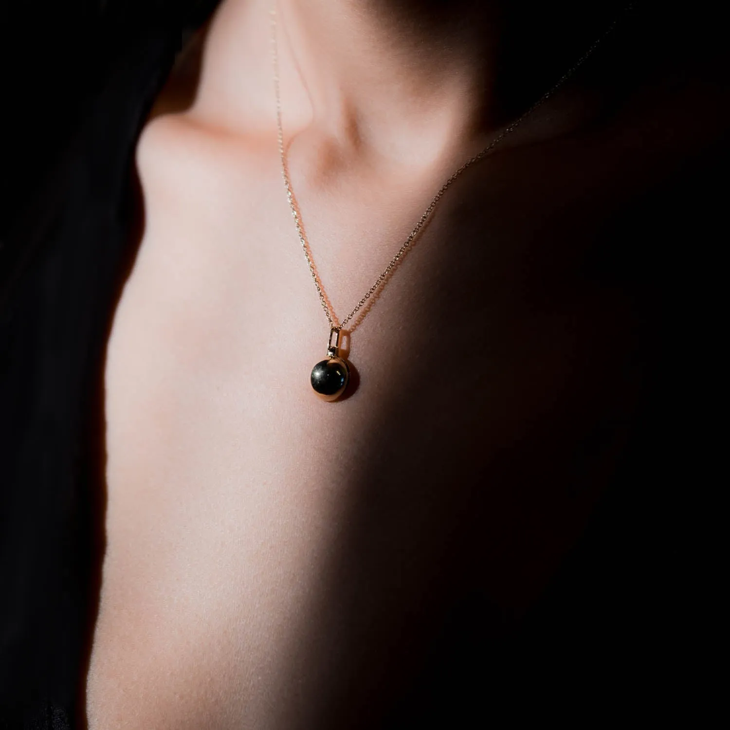 Petite O Locket