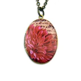 Red Scent Vintage Theme Photo Locket