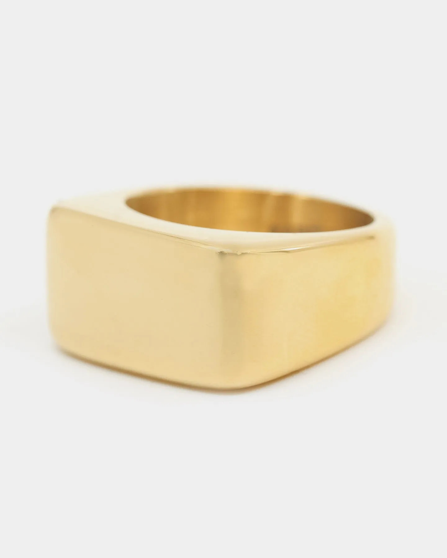 Saint Morta Signet Ring Gold