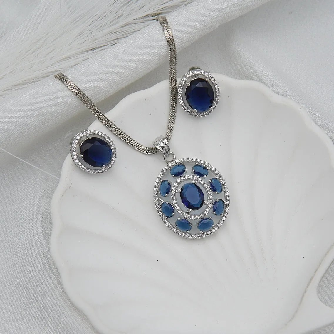 Silver Cubic Zirconia Pendant Set