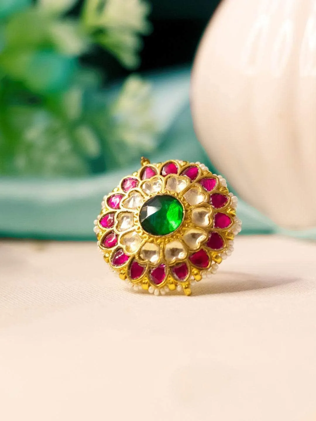 Sonali Bendre In Kundan Multi Color Sun Flower Ring