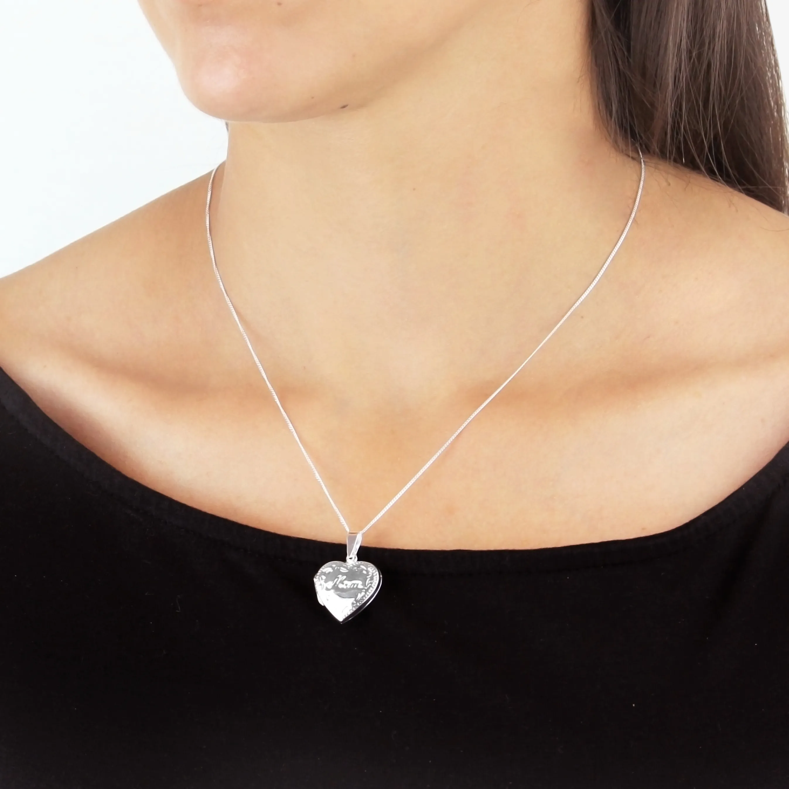 Sterling Silver 'Mum' Locket with Engraved Edge on 46cm Sterling Silver Chain
