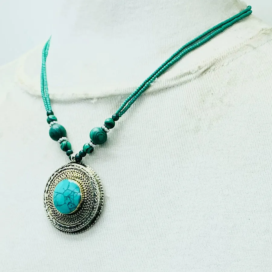 Turquoise Beaded Light Weight Pendant Necklace
