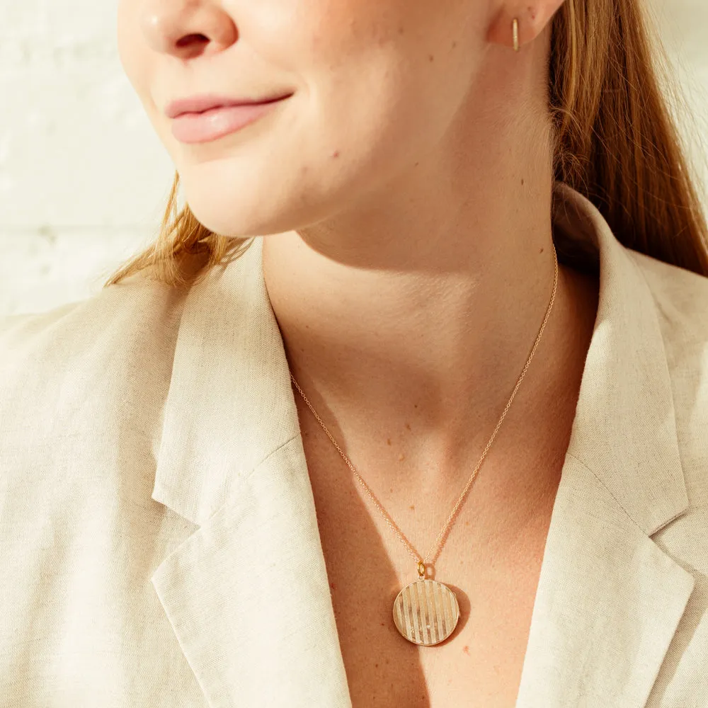 Vintage 8ct Rose Gold Round Locket