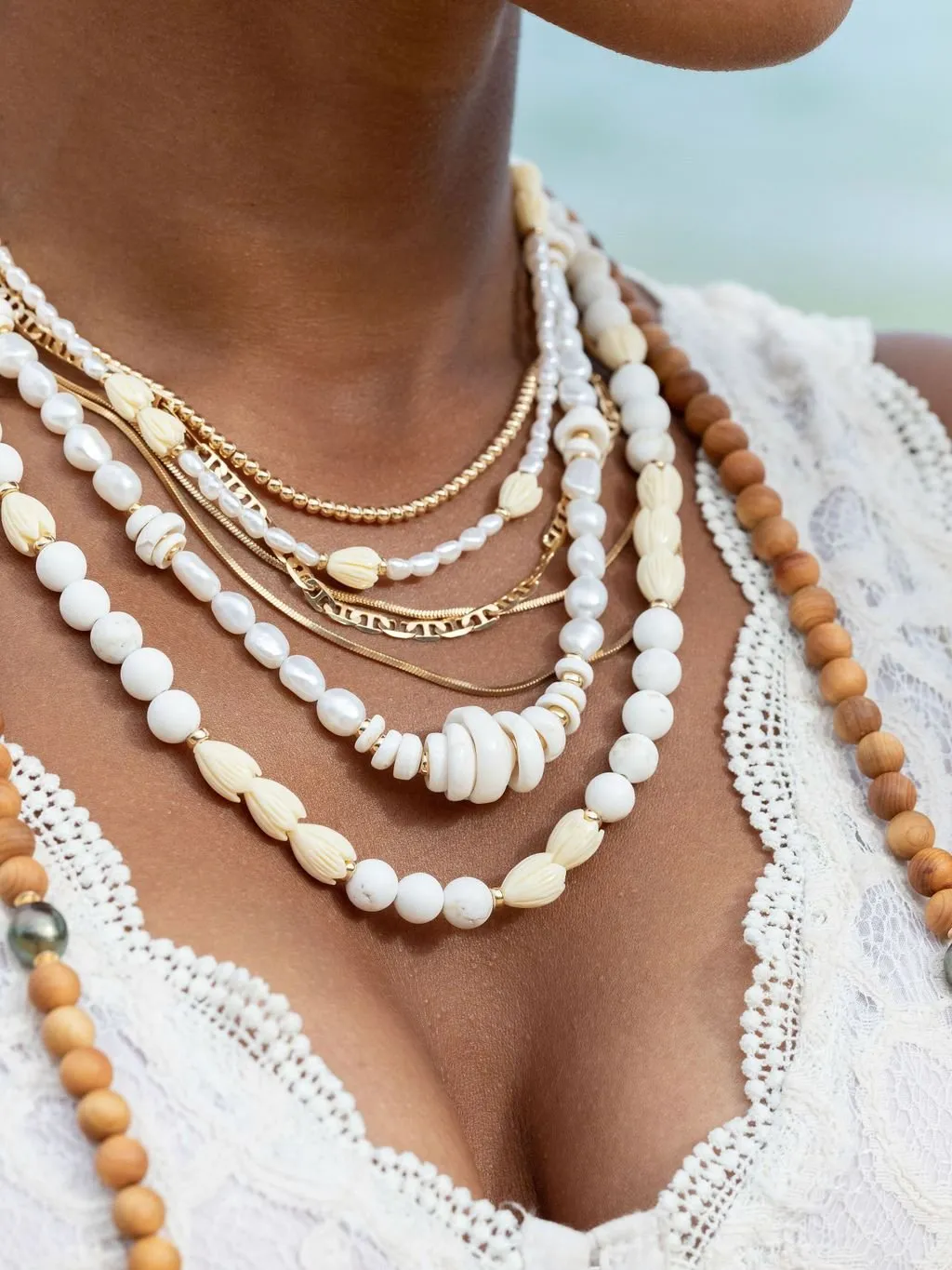 White Turquoise Pikake Flower Bead Necklace - Hakumele